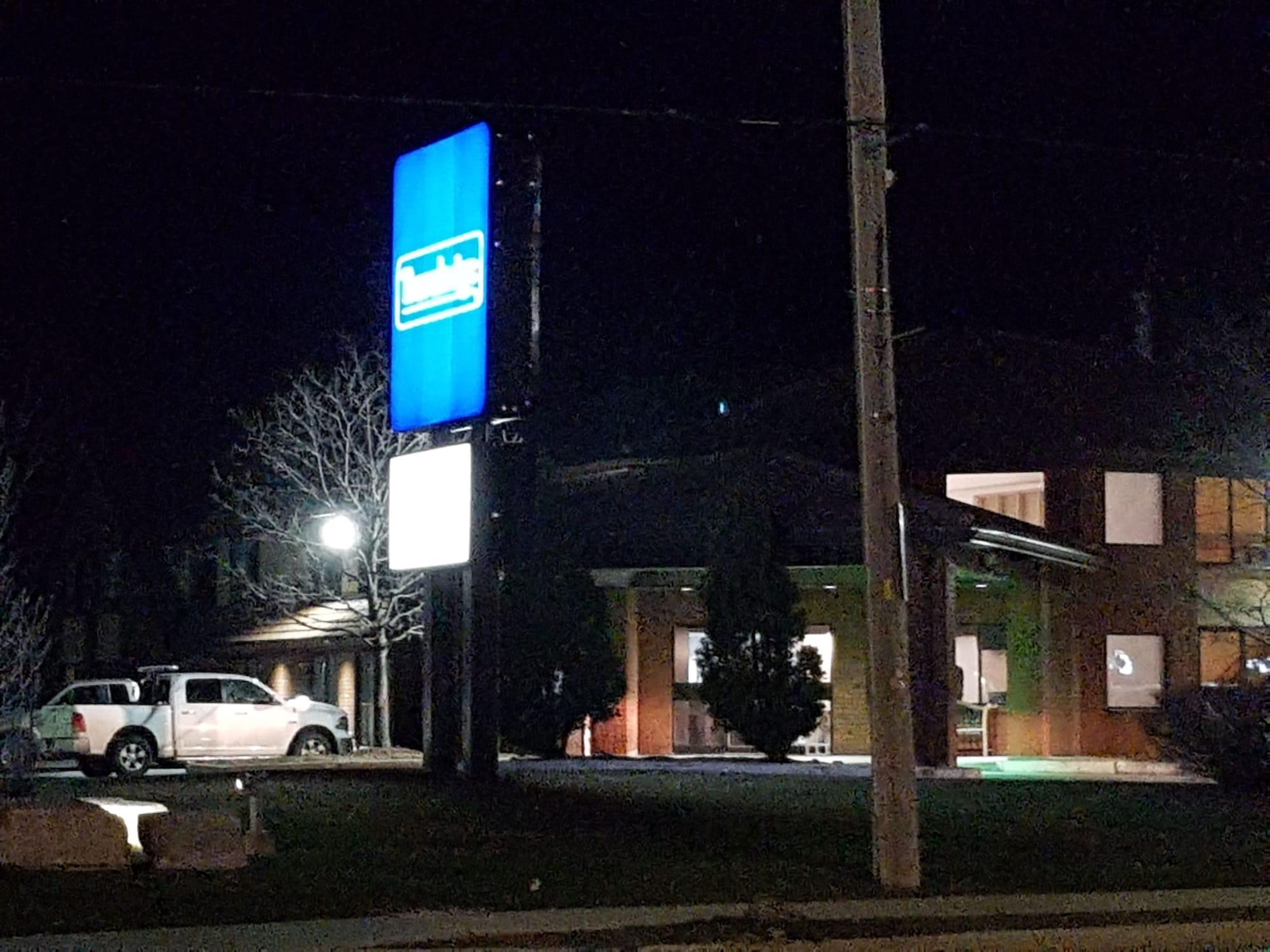 Travelodge By Wyndham Welland Extérieur photo